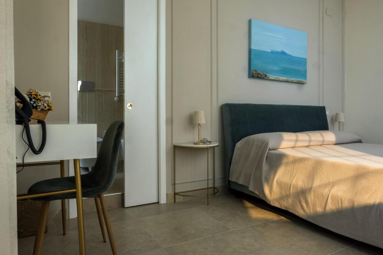 Bed and Breakfast Residenza d’epoca Chiostro San Francesco Napoli Esterno foto